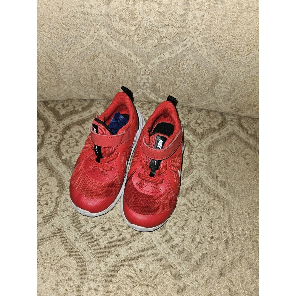 Nike CJ2068-600 Boys Red Hook & Loop Sneakers US 8C UK 7.5 EU 25